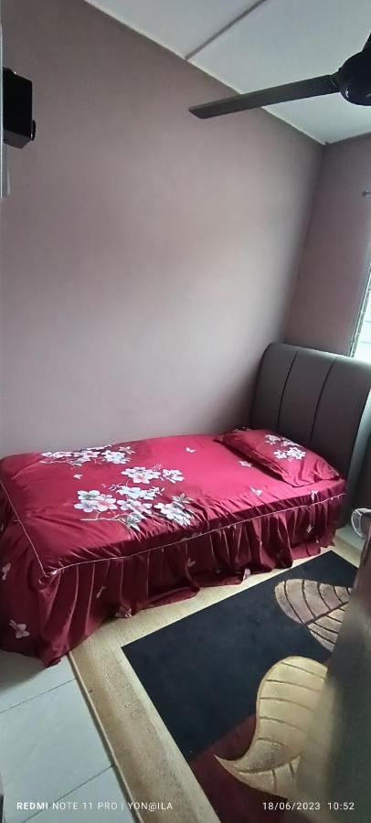 Homestay Rezeki Batu Gajah Exteriör bild